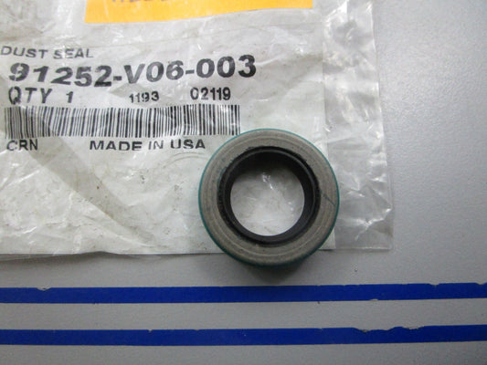NEW OEM 91252-V06-003 Honda Dust Seal 0810