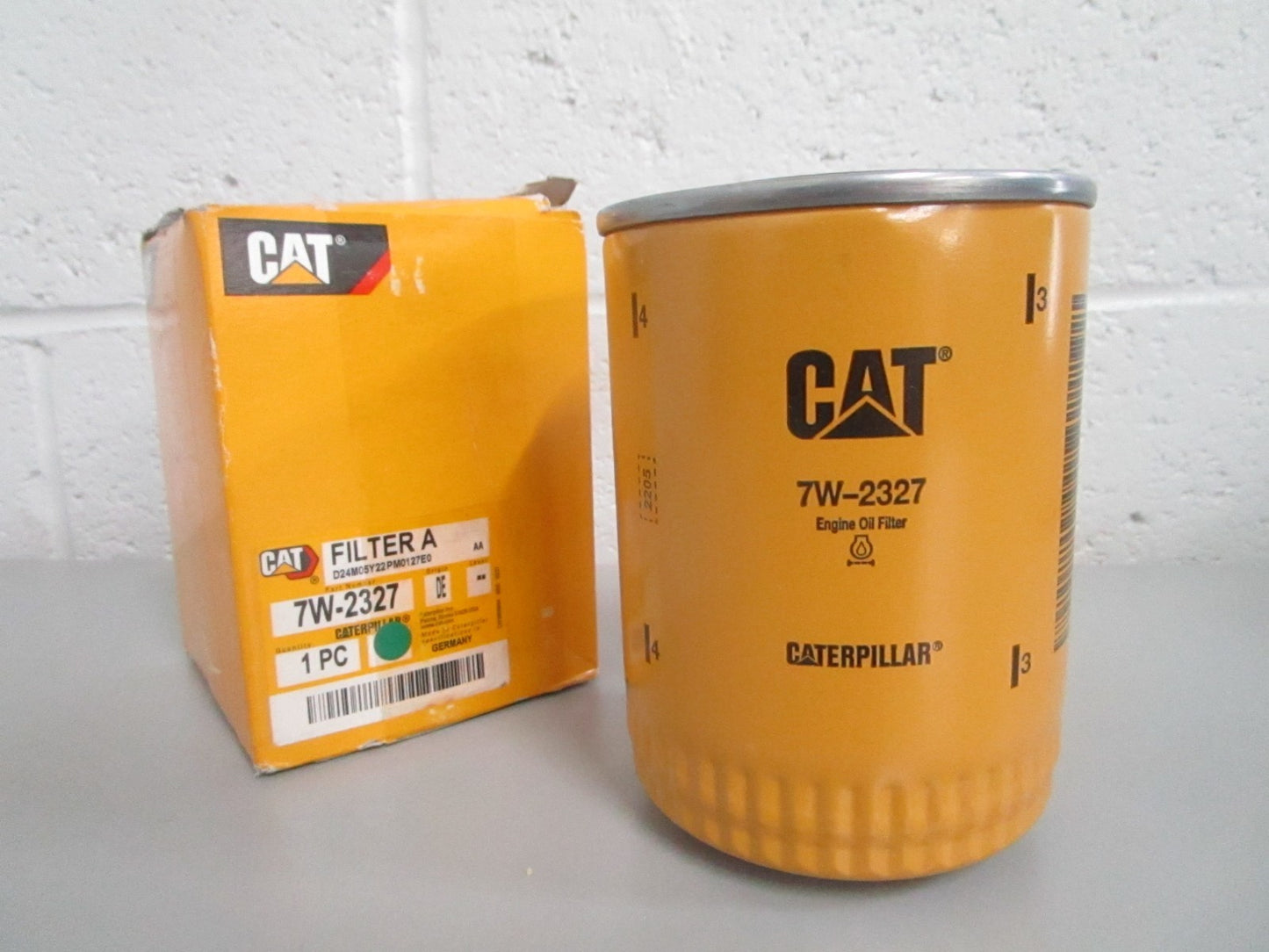 Caterpillar 7W-2327 Standard Efficiency Engine Oil Filter NEW OEM 0820