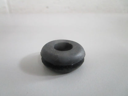 NEW OEM (LOT OF 5) 293720053 Can-Am Grommet 0820