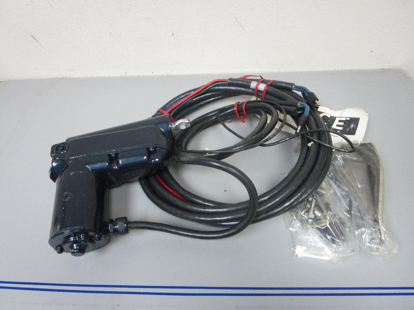 *NEW OEM* 0720 Mercury Force 1987 50hp Power Tilt Ay Model 5H143 F420541
