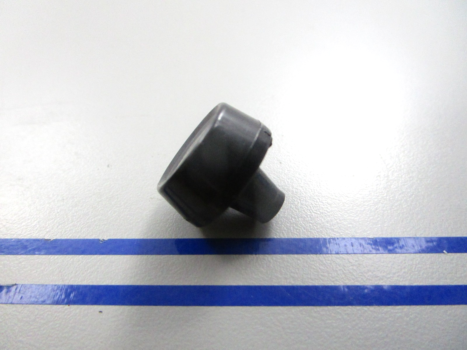 *NEW OEM* 0810 Mercury Quicksilver Button 37602