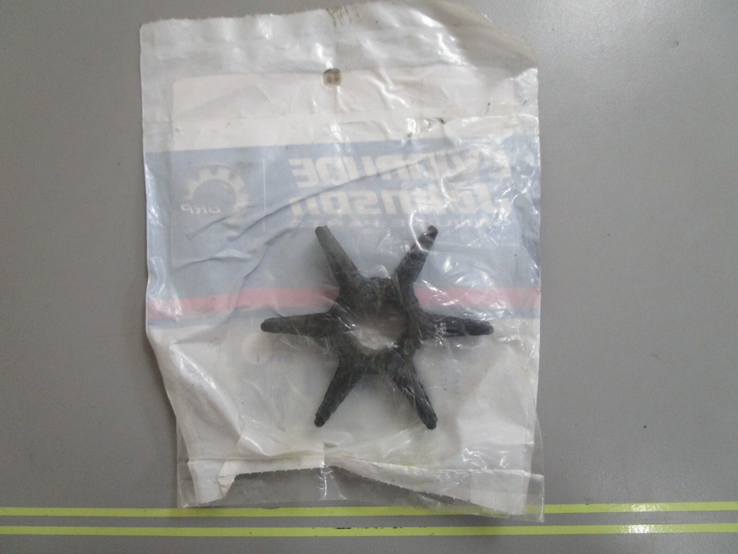 *NEW OEM* 0810 OMC Johnson Evinrude Impeller (378891) 775521 0775521