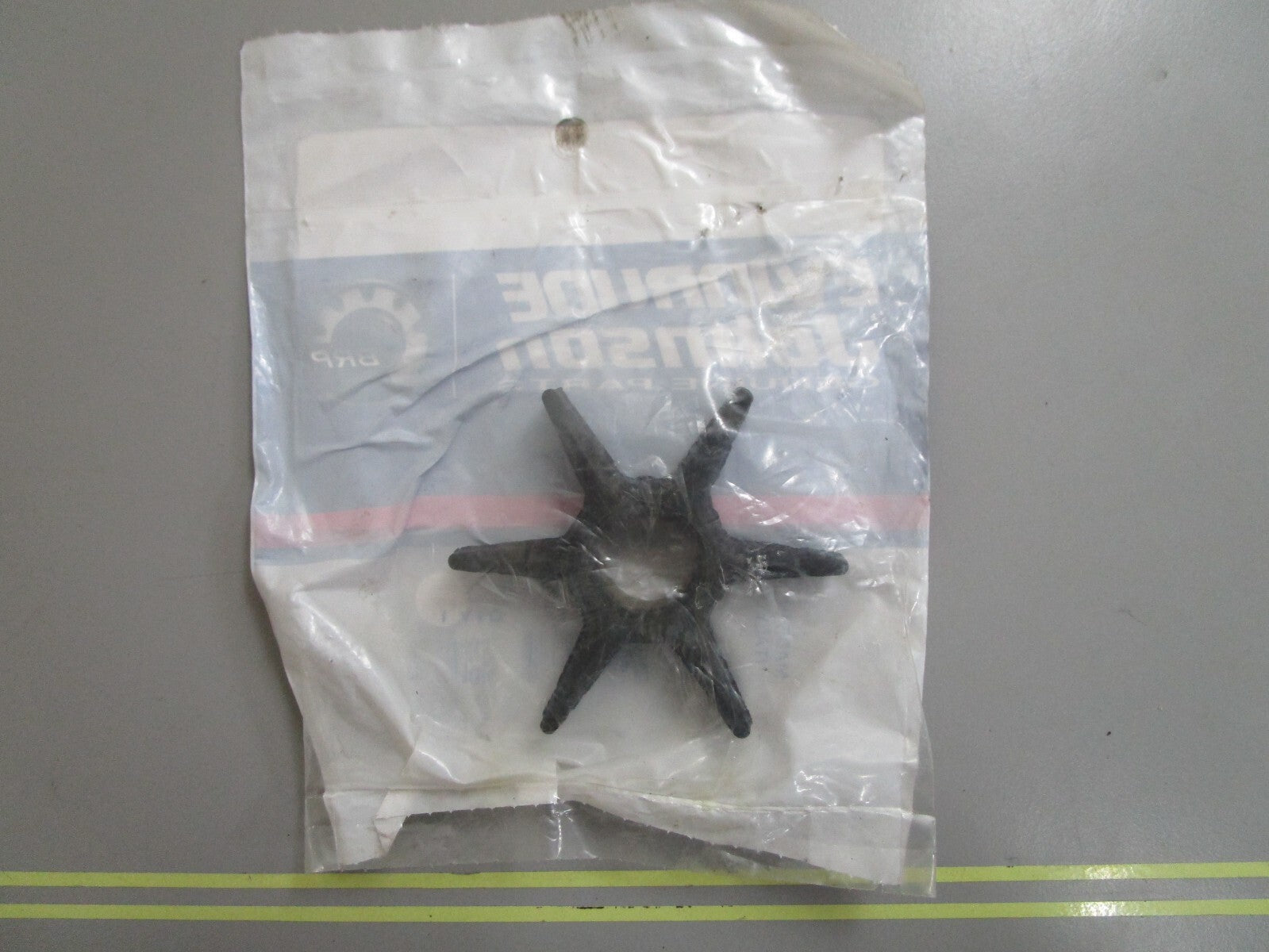 *NEW OEM* 0810 OMC Johnson Evinrude Impeller (378891) 775521 0775521