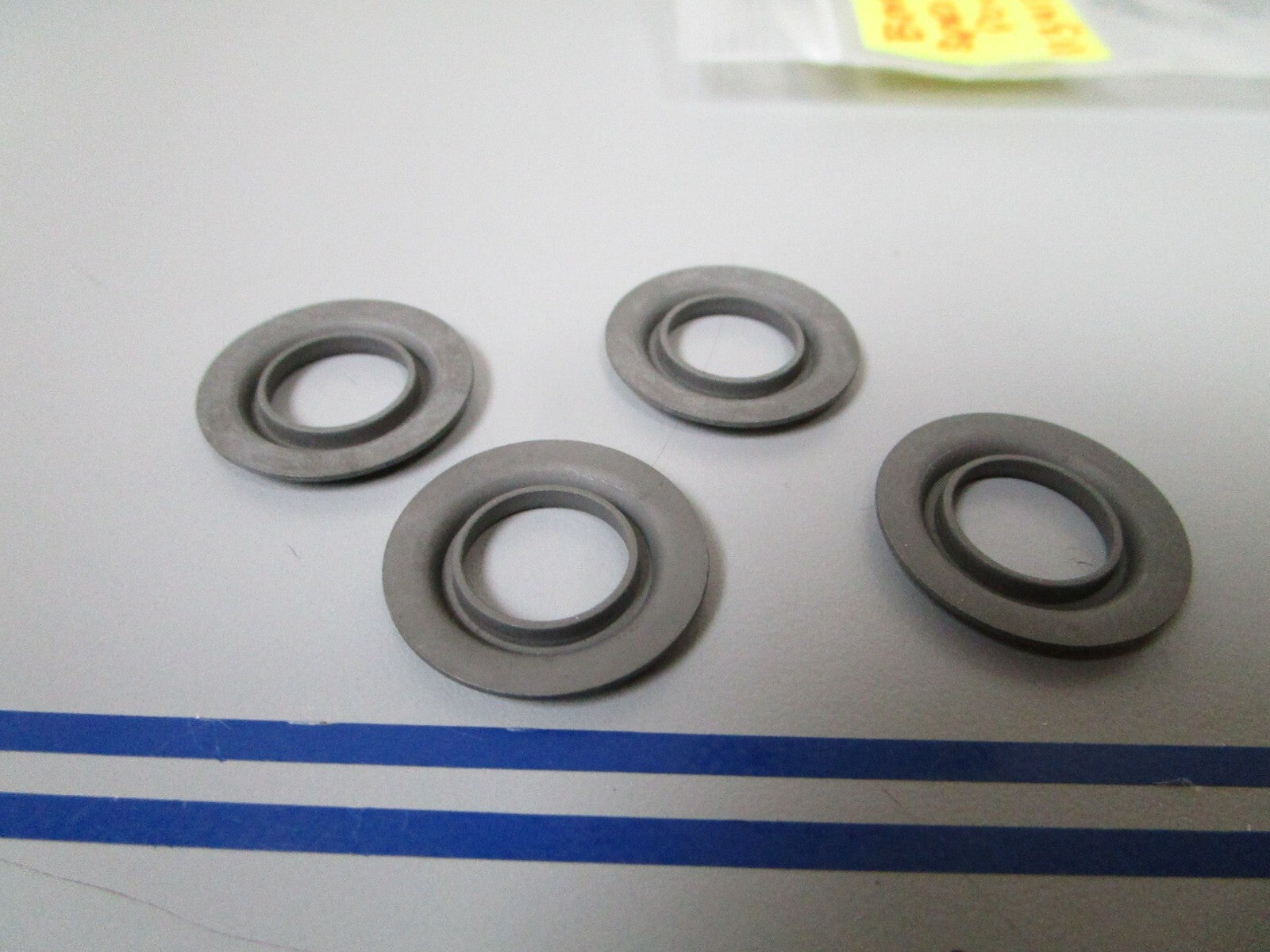 *NEW OEM* (LOT OF 4) 0770 BMW Spring Pocket 11341340919