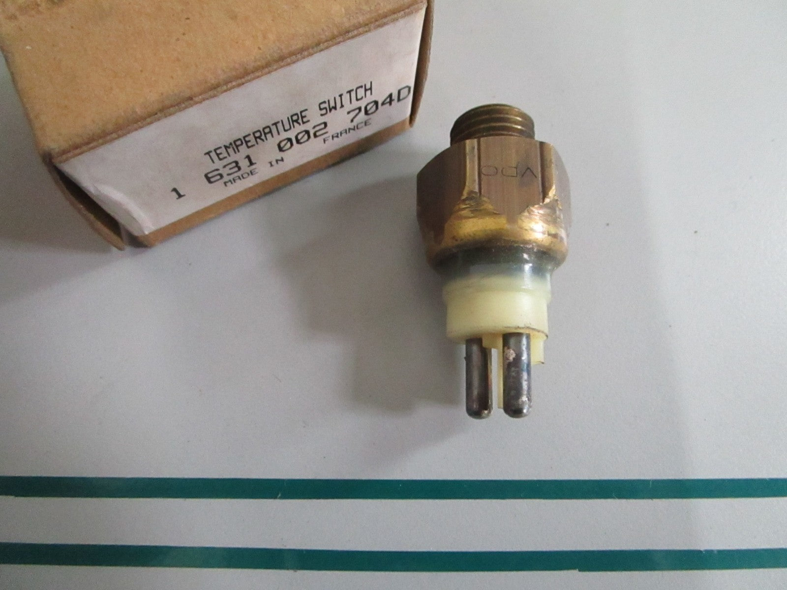 NEW OEM A0055457324 Mercedes-Benz Temperature Switch 0820