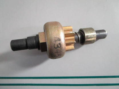 NEW OEM 434517 0434517 OMC Johnson Evinrude Pinion Shaft Ay 0820