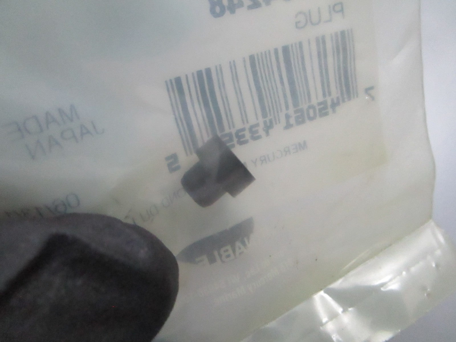 *NEW OEM* 0810 Mercury Quicksilver Plug 19-854248