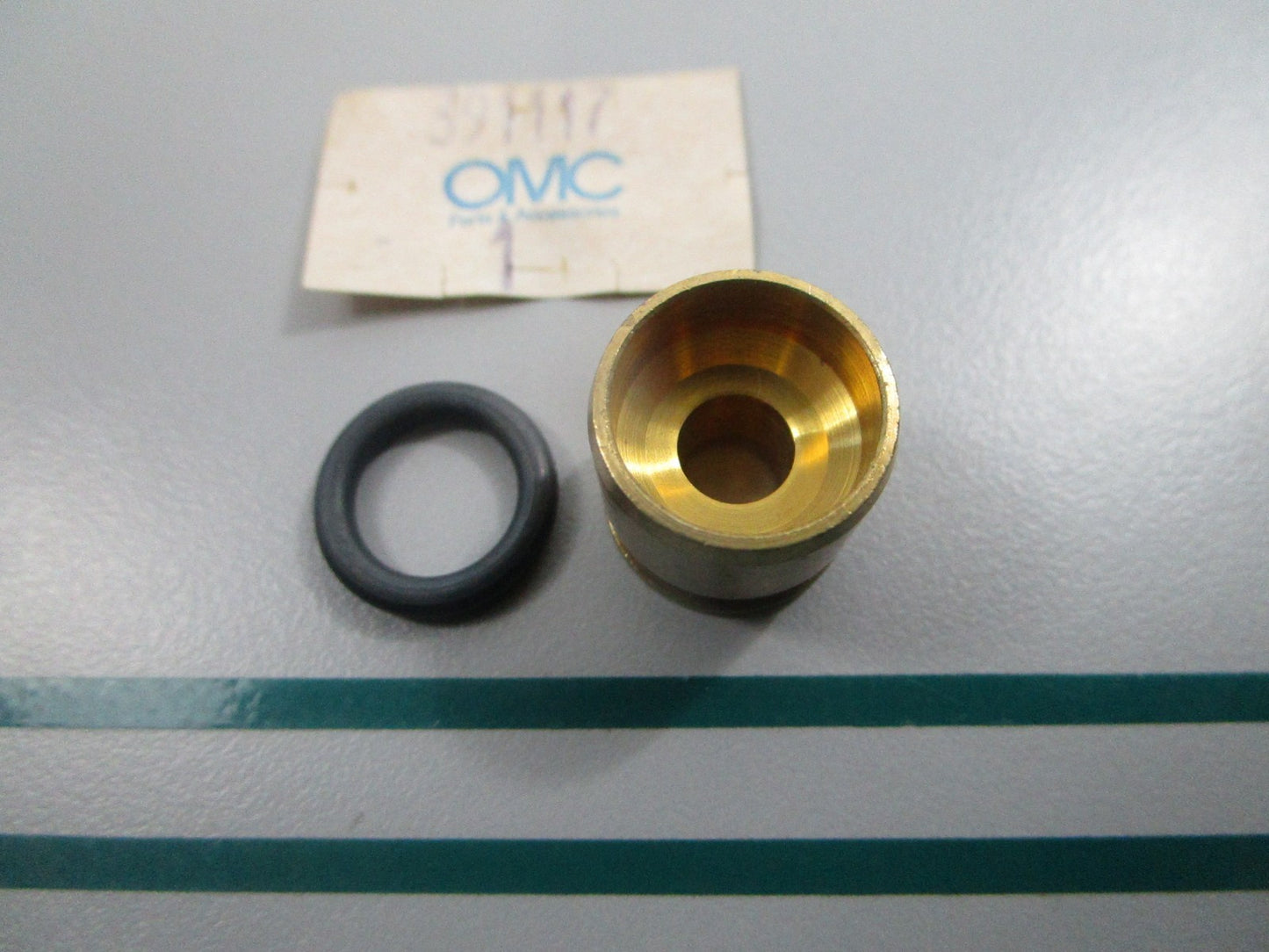 NEW OEM 391117 0391117 OMC Johnson Evinrude Bushing & O-Ring 0810