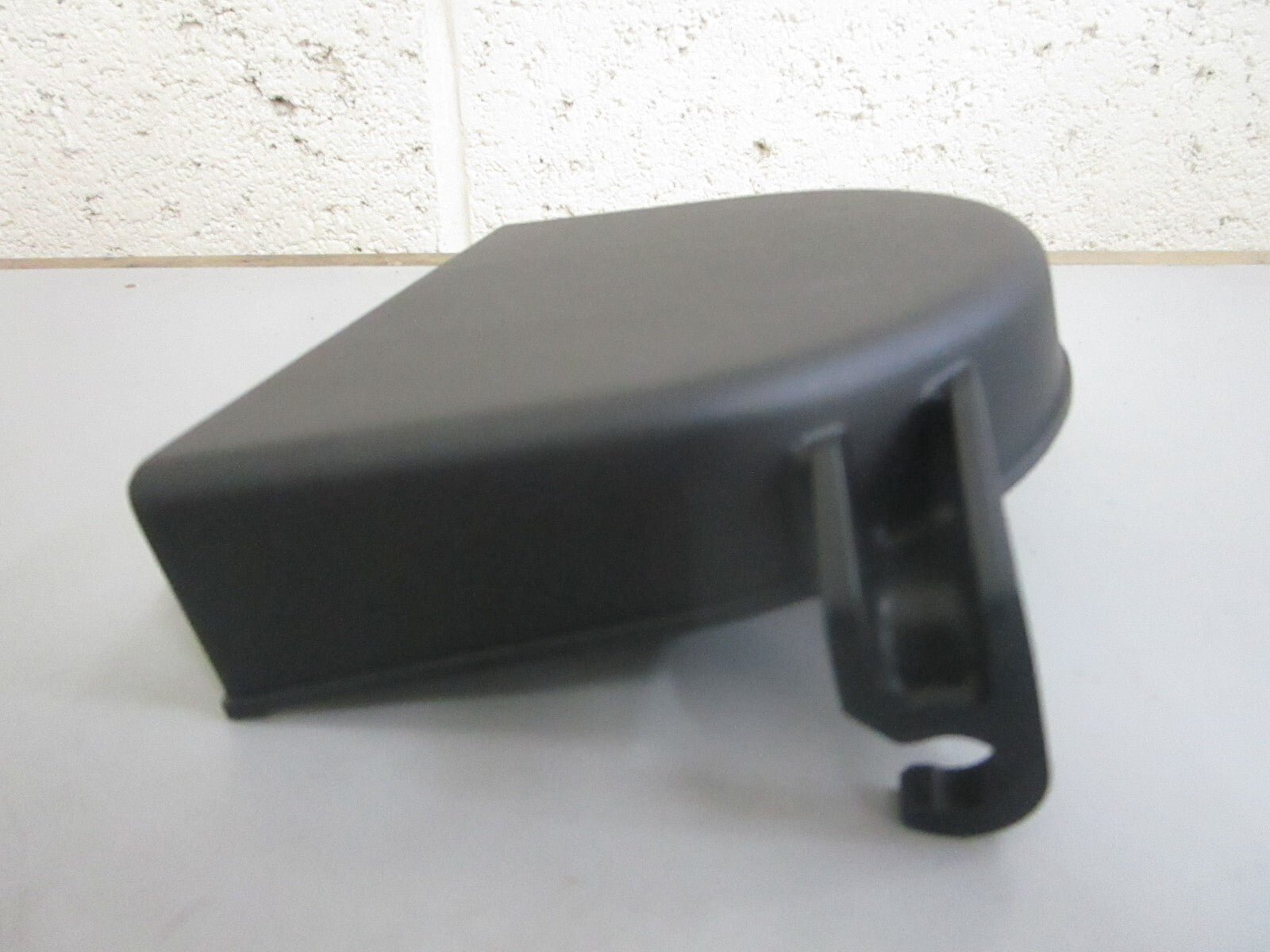 *NEW OEM* 0820 Mercury Quicksilver Dust Cover 855691