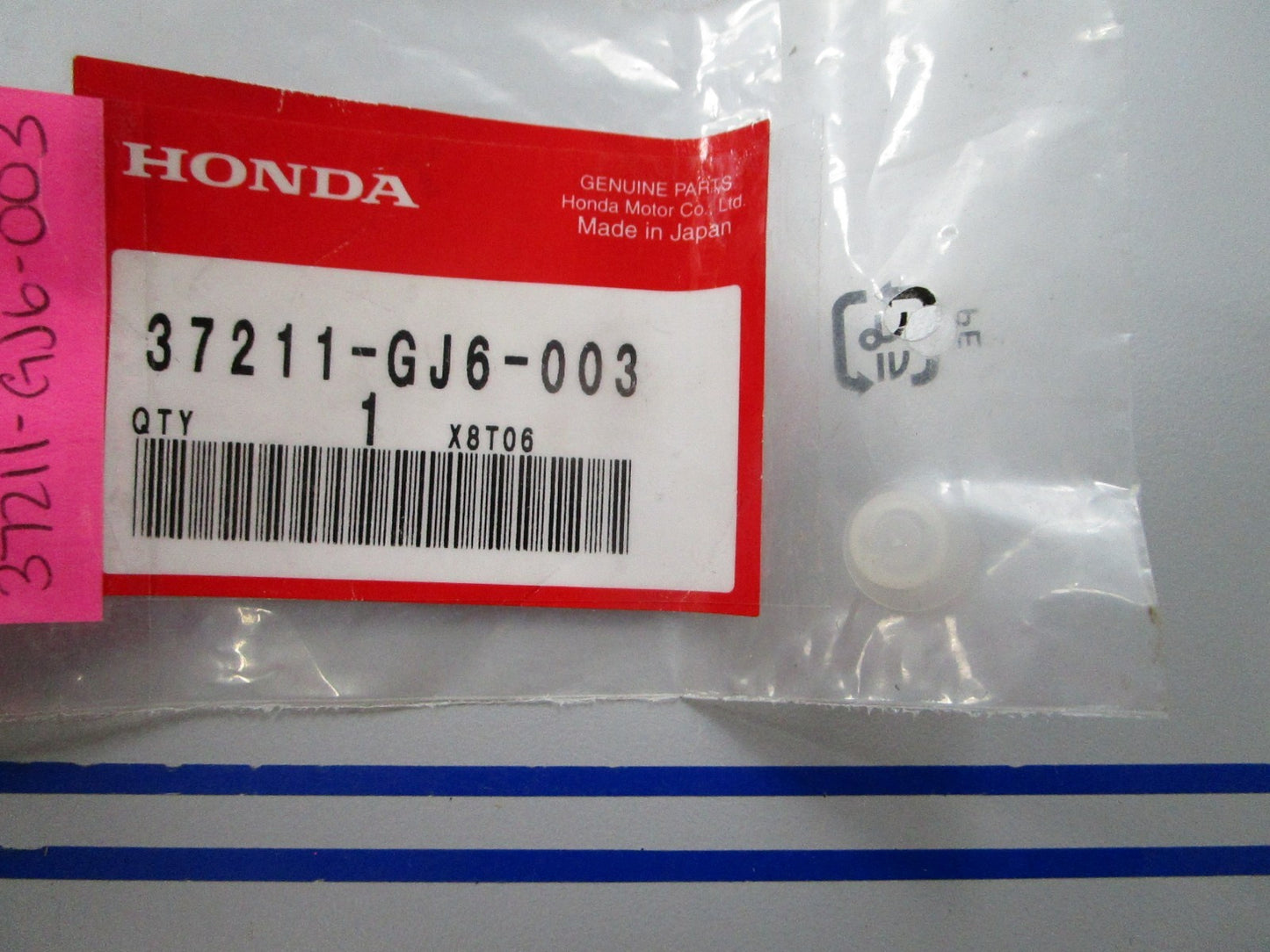NEW OEM 37211-GJ6-003 Honda Cap 0810