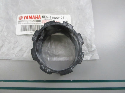 NEW OEM 6E5-81922-01-00 Yamaha Grommet 0810