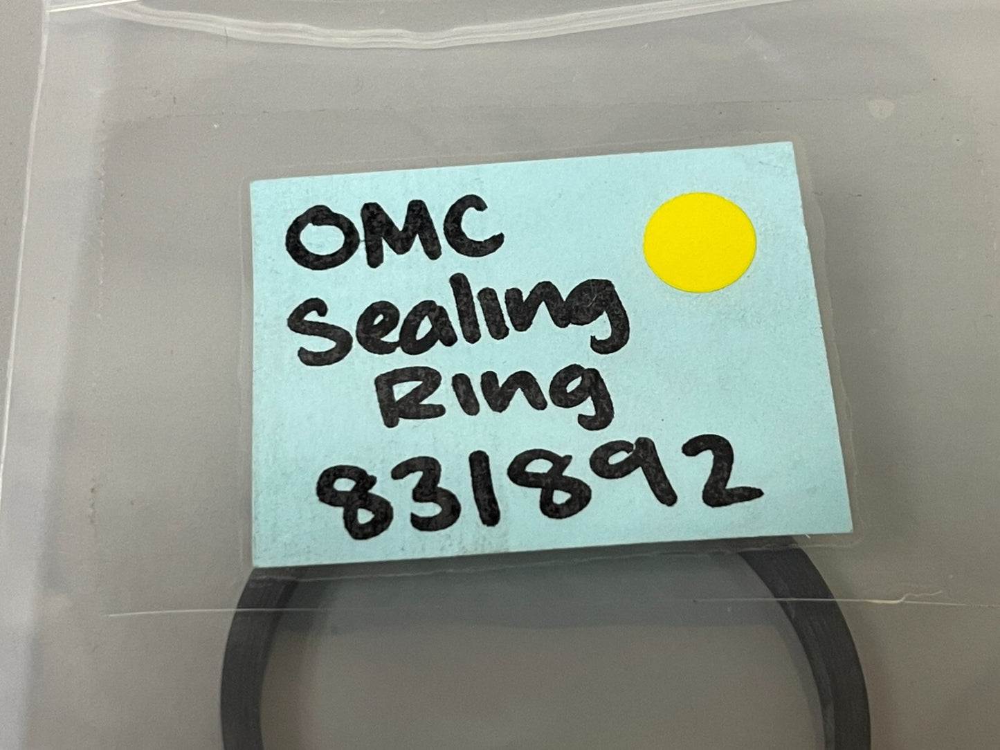 *NEW OEM* 0810 OMC Johnson Evinrude Sealing Ring 831892 0831892