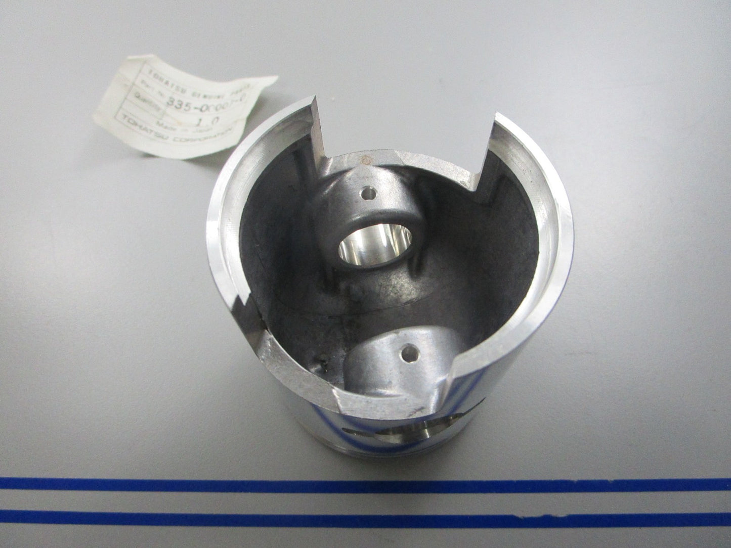 *NEW OEM* 0720 Tohatsu Nissan Piston 335-00007-0 335000070M