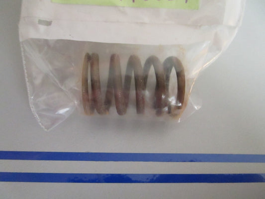 *NEW OEM* 0720 OMC Johnson Evinrude Valve Spring 446021 0446021