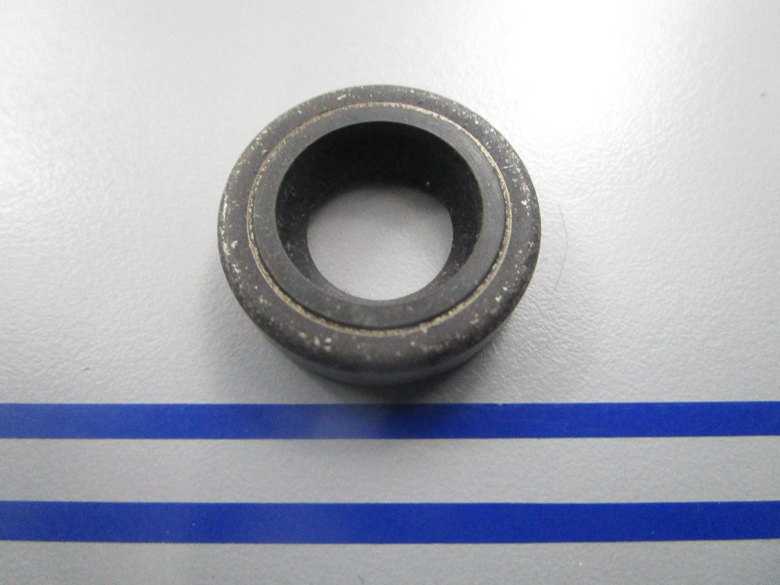 *NEW OEM* 0810 OMC Johnson Evinrude Seal 327899 0327899