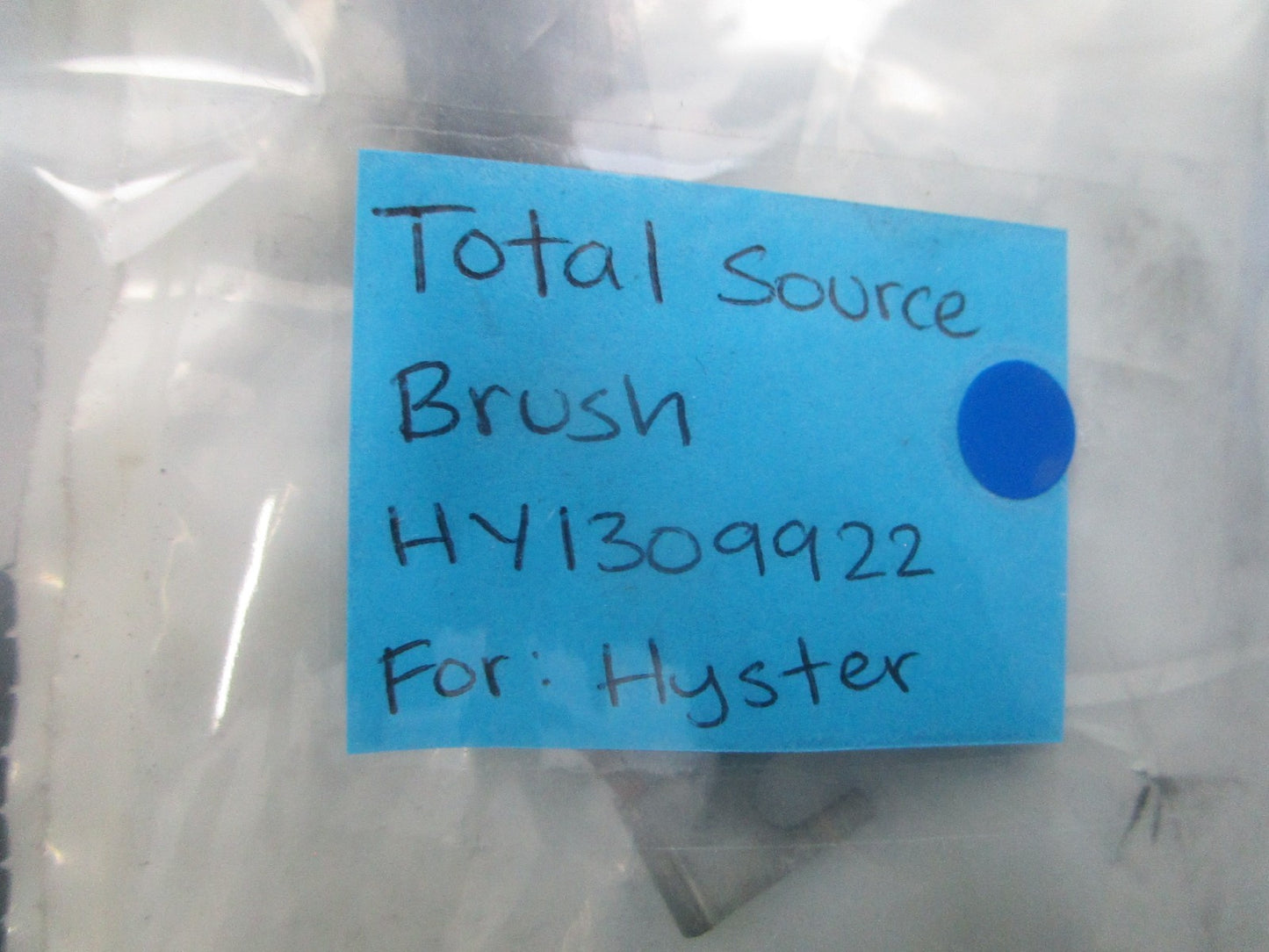 NEW Total Source HY1309922 For: Hyster Brush 0810