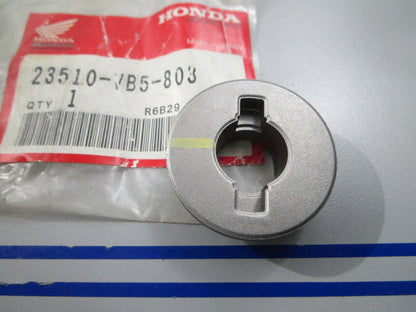 *NEW OEM* 0810 Honda Right Ratchet Holder 23510-VB5-803
