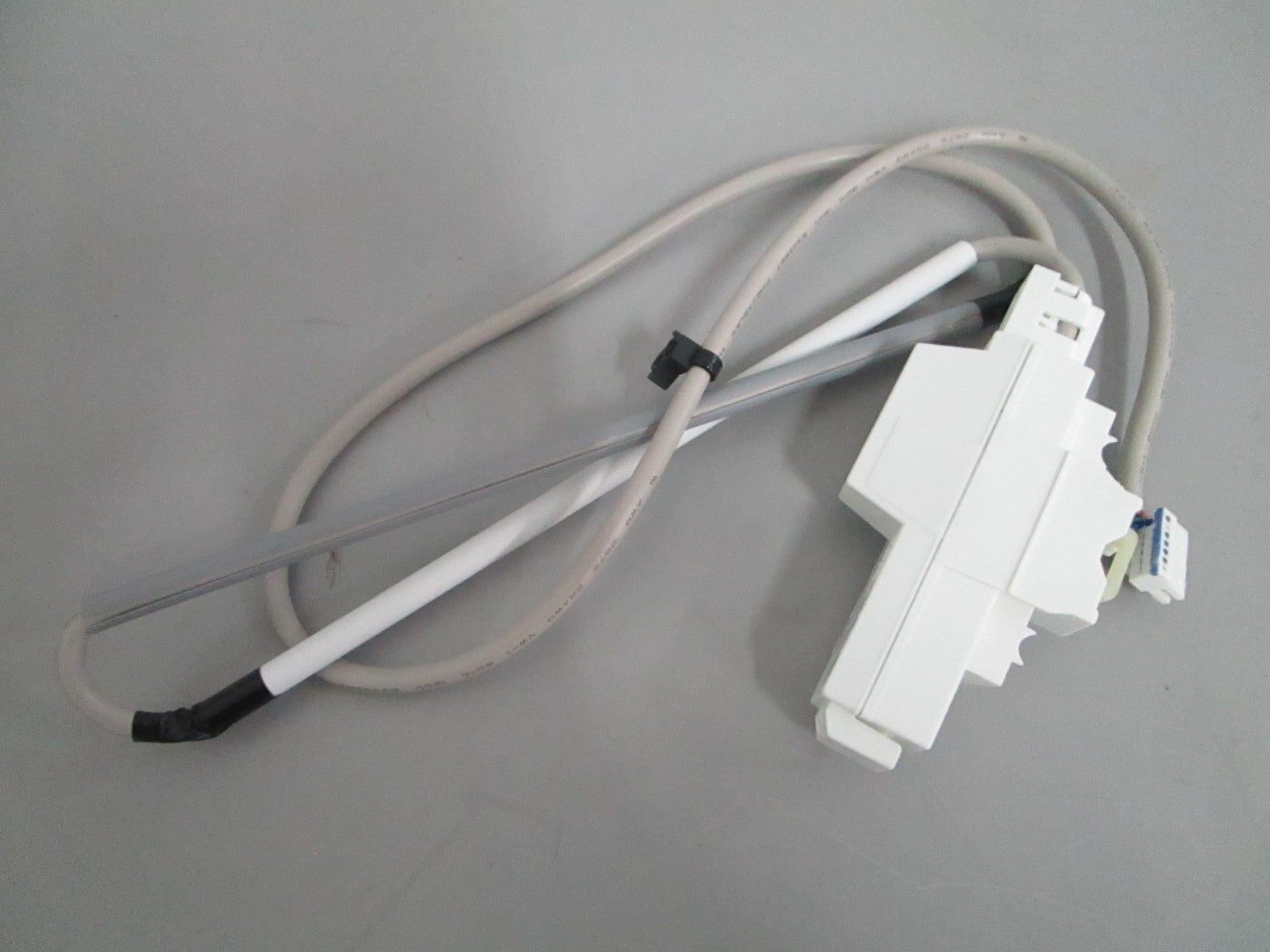 *NEW OEM* 0820 Whirlpool Washer Lid Latch W10619844