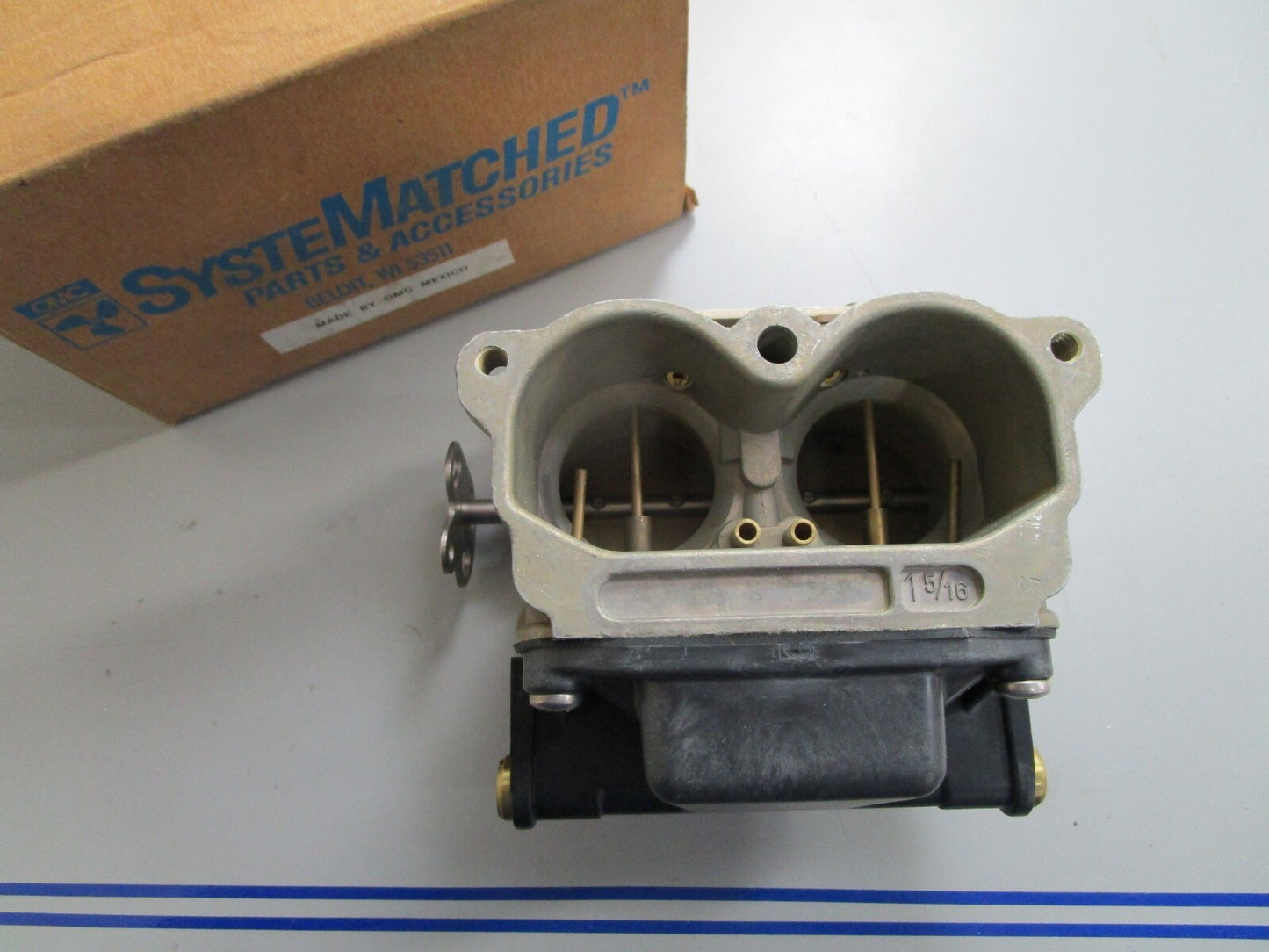 *NEW OEM* 0820 OMC Johnson Evinrude Carburetor Ay 433808 0433808