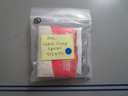 *NEW OEM* 0810 OMC Johnson Evinrude Cable Clamp Spacer 912879 0912879