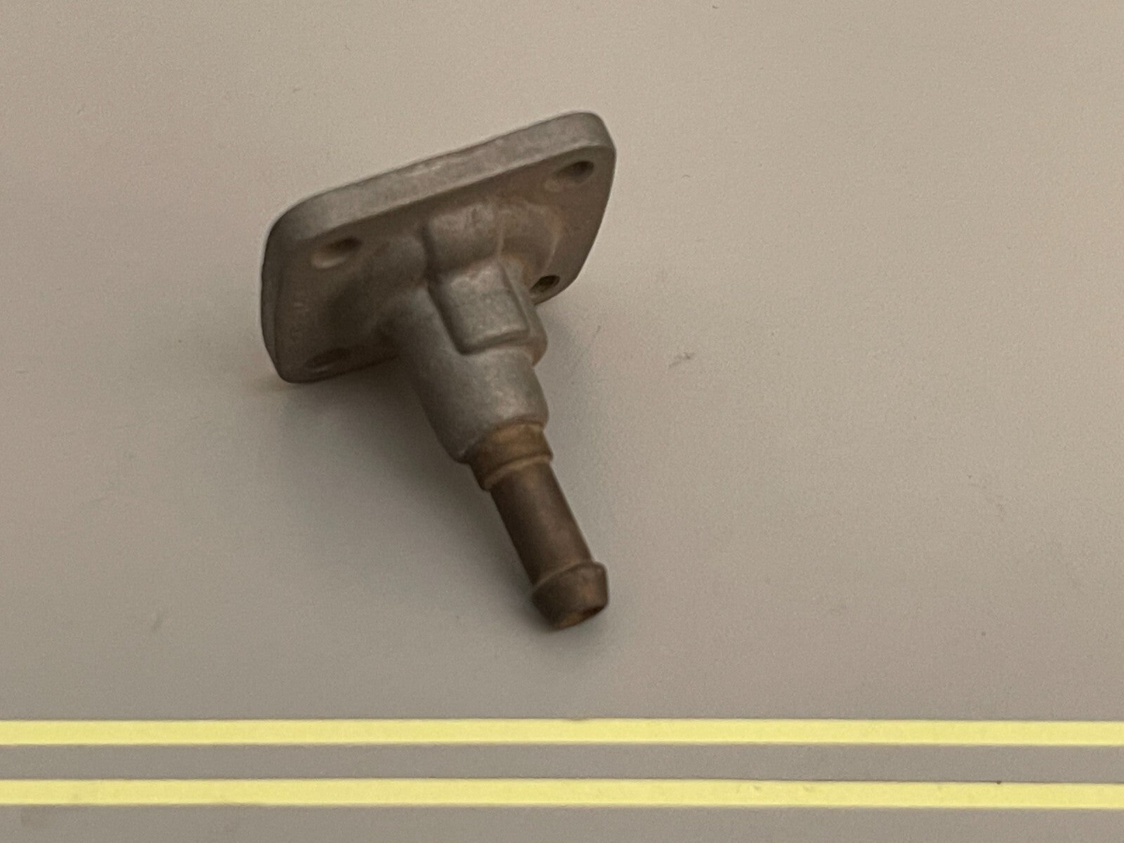 *NEW OEM* 0810 OMC Johnson Evinrude Head & Nipple 378028 0378028