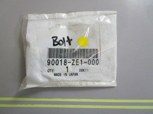 *NEW OEM* 0810 Honda Bolt 90018-ZE1-000
