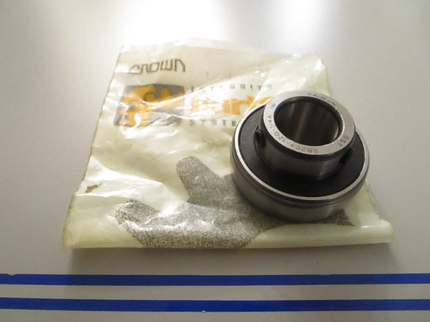 NEW OEM 065027 Crown Bearing 0720