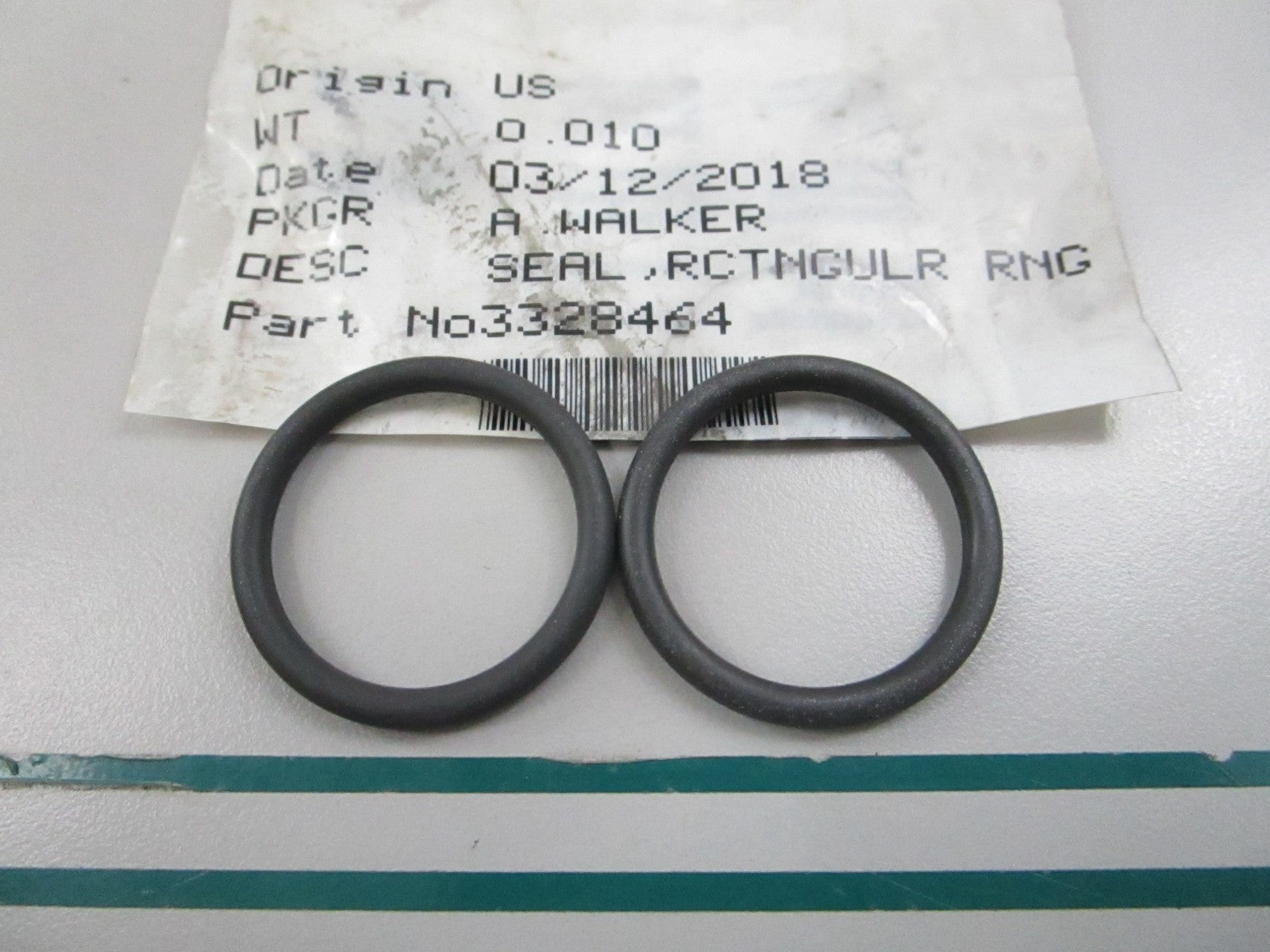 NEW OEM (LOT OF 2) 3328464 Cummins Rectangular Ring Seal 0810