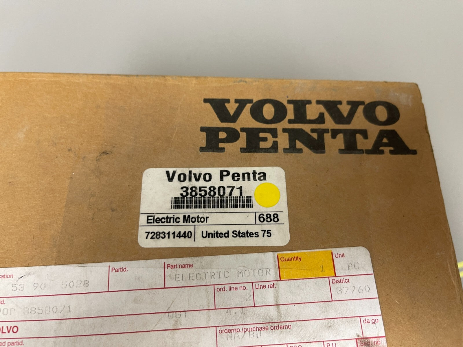 *NEW OEM* 0720 Volvo Penta Electric Motor 3858071