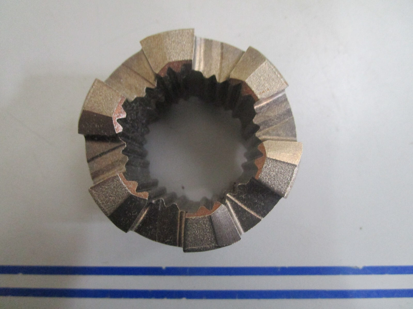 *NEW OEM* 0820 OMC Johnson Evinrude Clutch Dog 915272 0915272