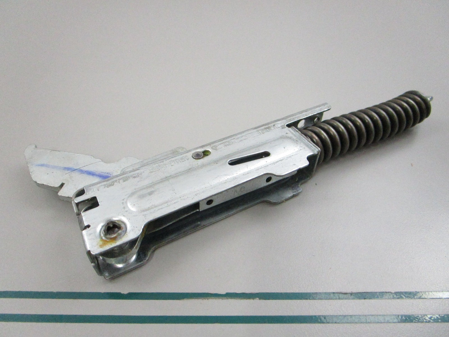 NEW OEM WPW10299224 Whirlpool Door Hinge 0810