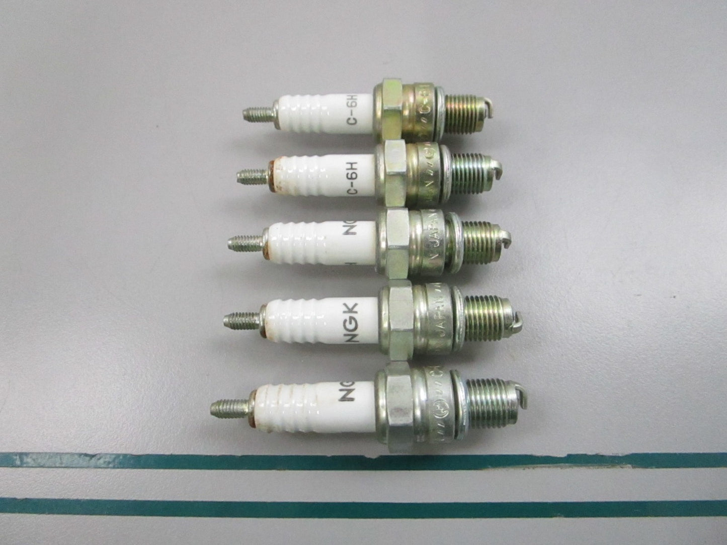 NEW OEM (LOT OF 5) 98056-56711 C-6H Honda NGK Spark Plug 0810