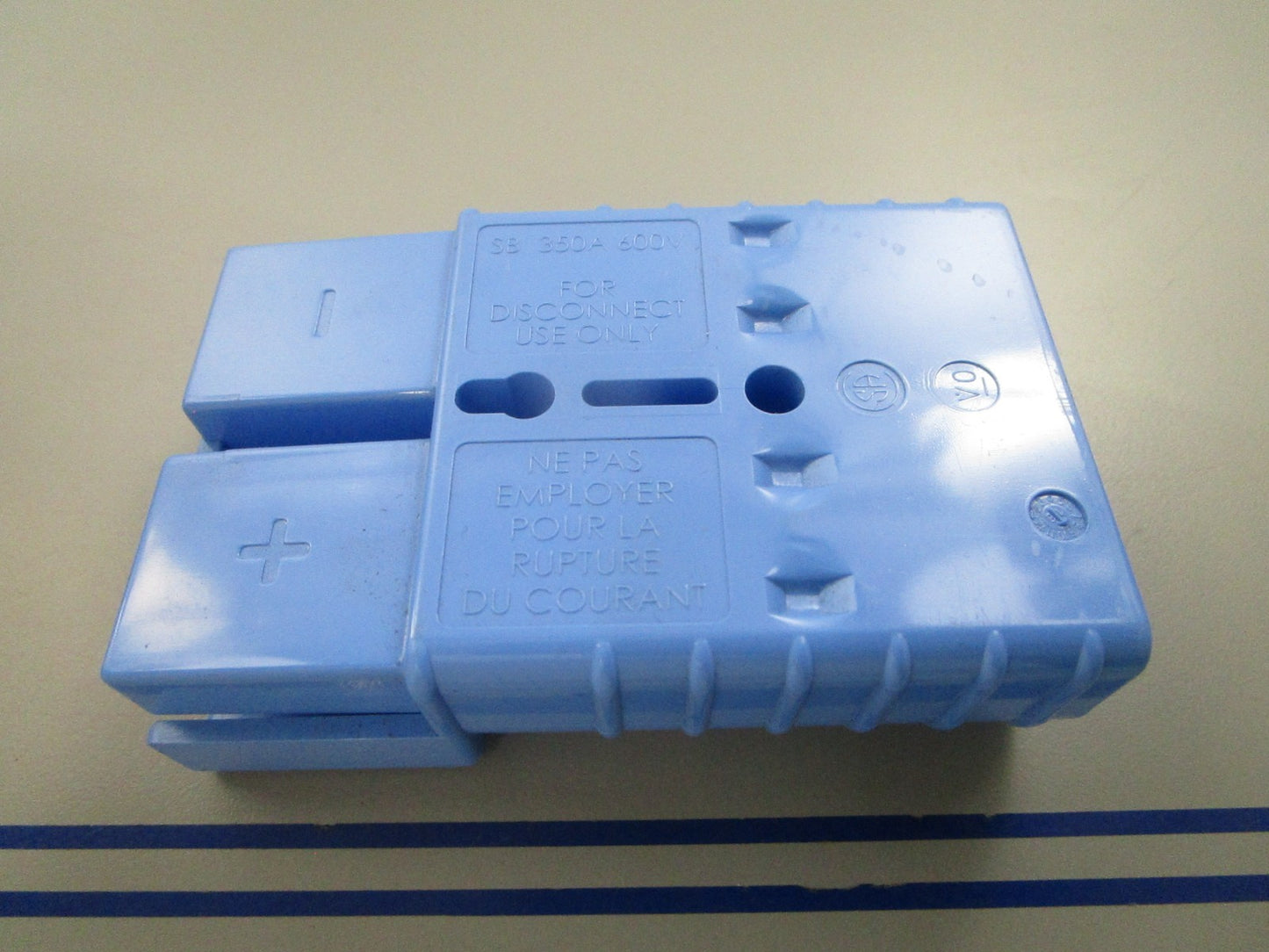 NEW 6321G1G Anderson Power SB 350A 600V Blue Connector Housing 0810