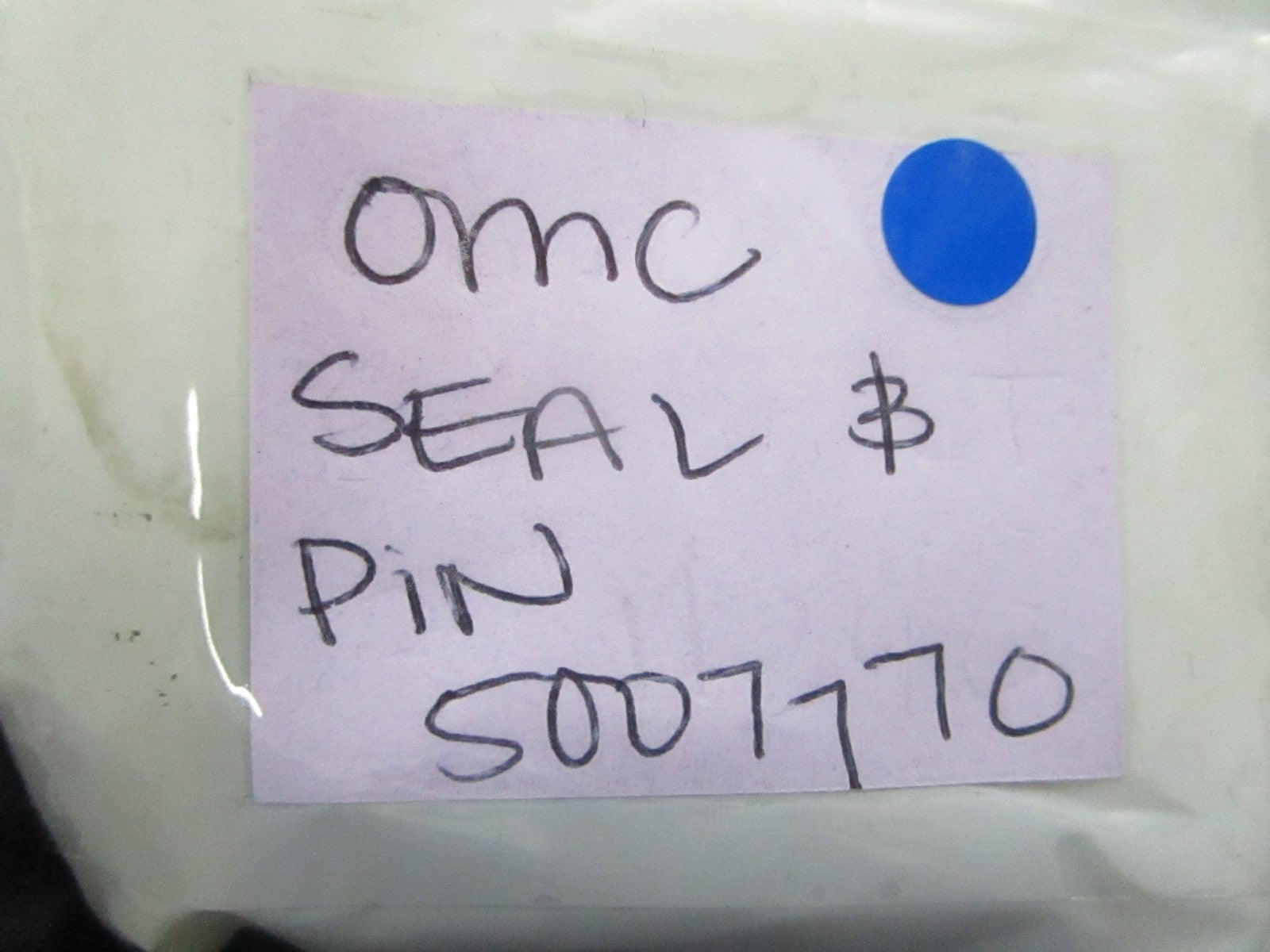 *NEW OEM* (LOT OF 2) 0810 OMC Johnson Evinrude Seal & Pin 5007770