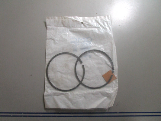 *NEW OEM* 0810 OMC Johnson Evinrude 2 Piston Ring Set 436251 0436251