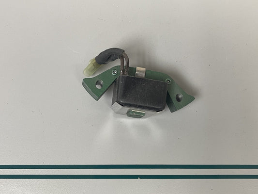 NEW OEM 584333 Johnson Evinrude Coil and Lamination Assembly 0670