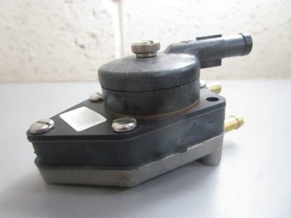 *NEW OEM* 0810 OMC Johnson Evinrude Vintage Fuel Pump Ay 398398 438554