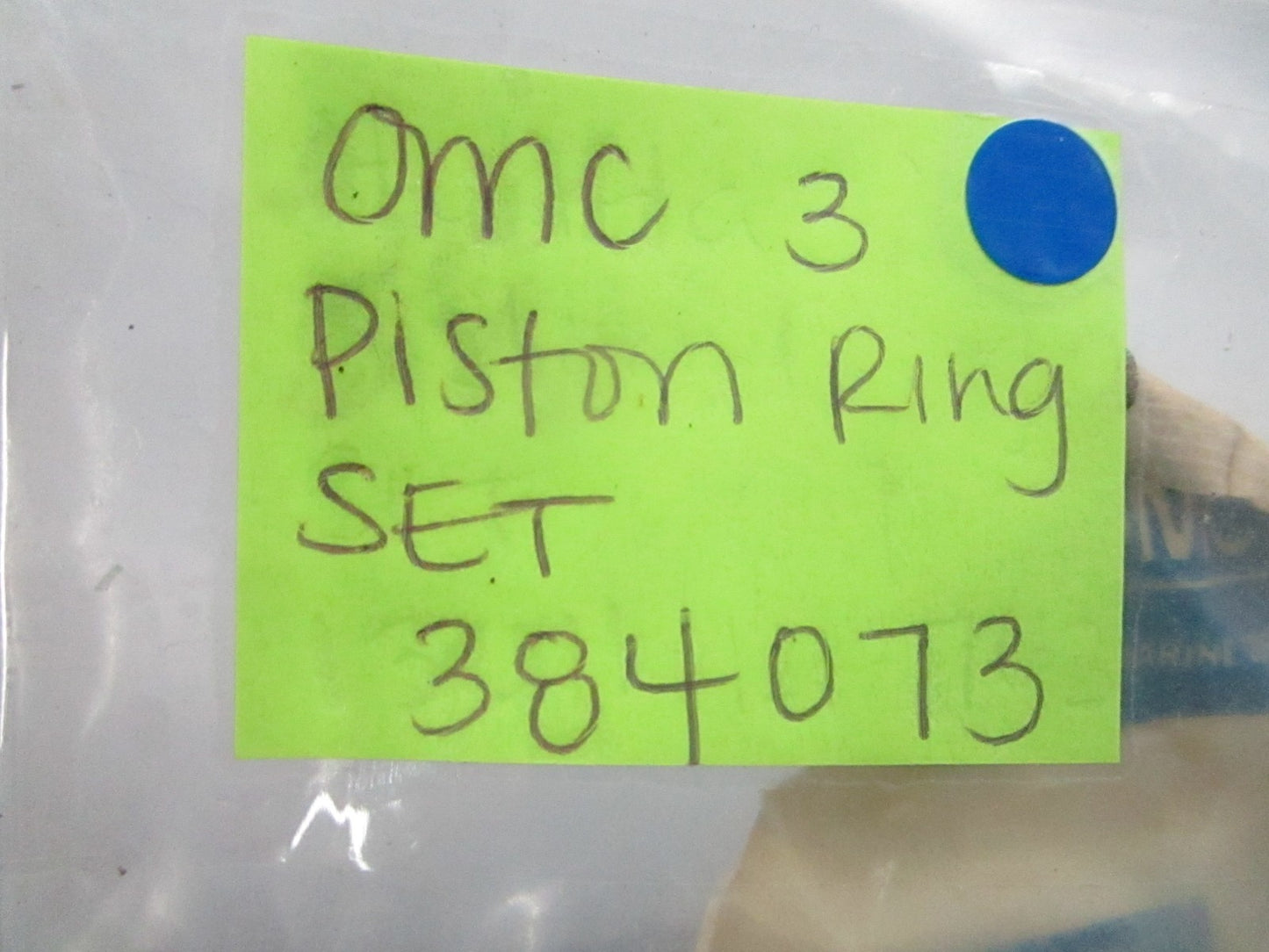 *NEW OEM* 0810 OMC Johnson Evinrude 3 Piston Ring Set 384073 0384073