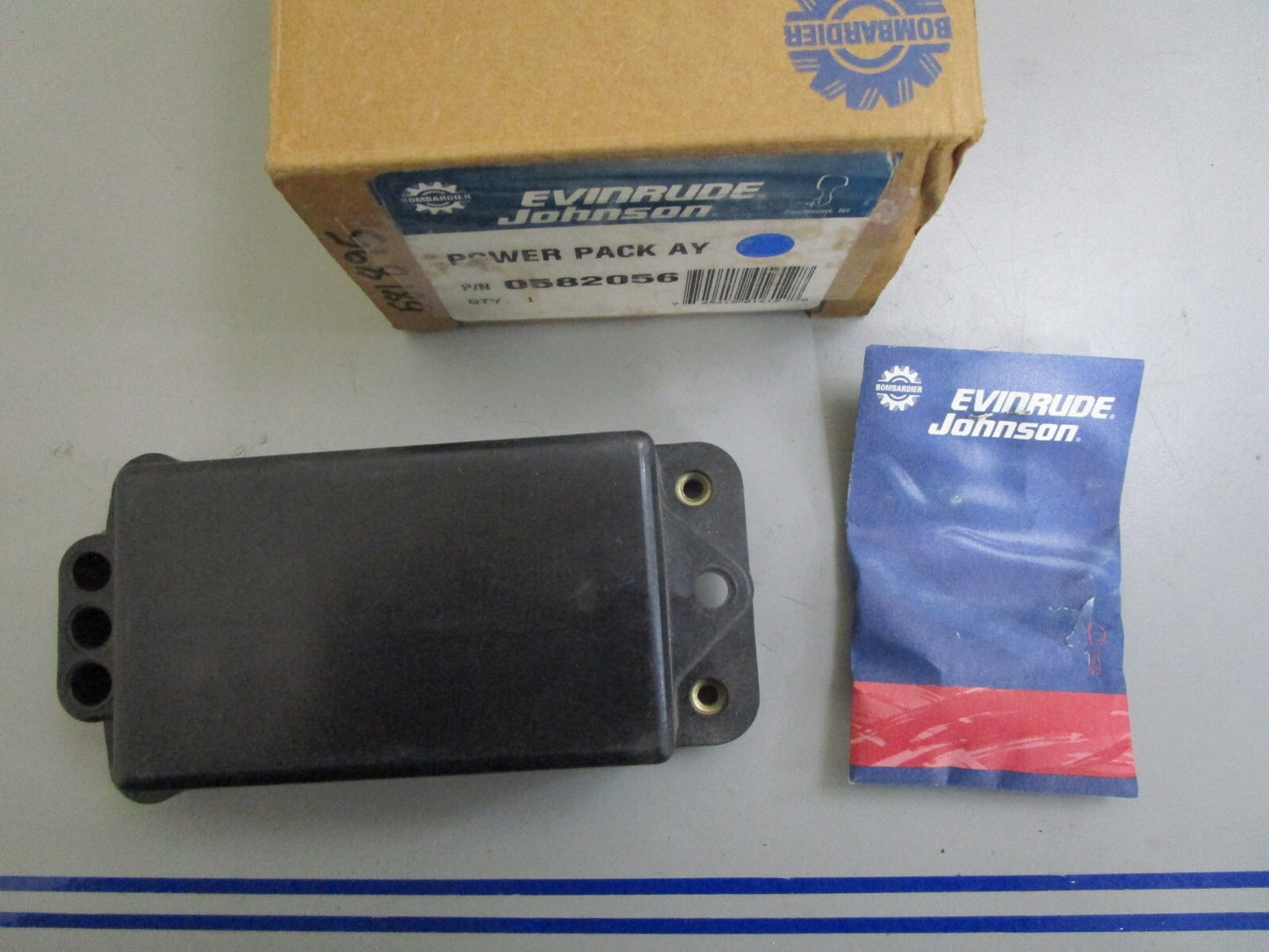 *NEW OEM* 0820 OMC Johnson Evinrude Power Pack Assy 582056 0582056 581895