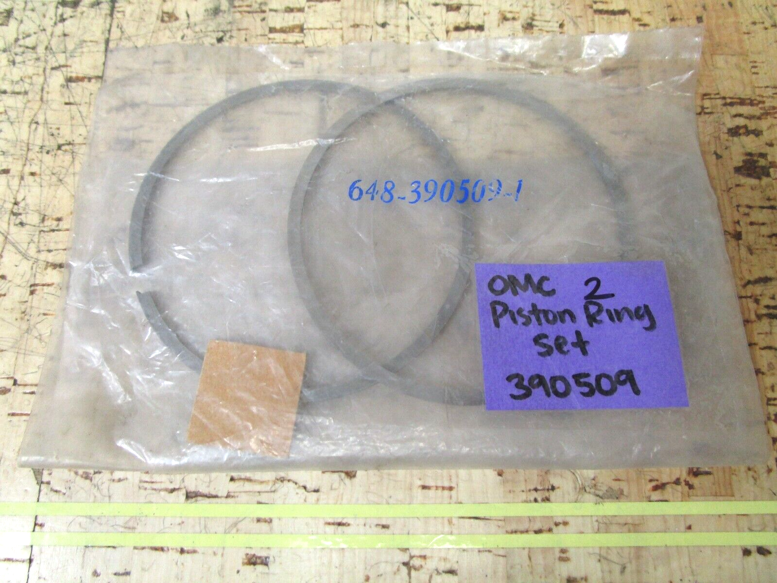 *NEW OEM* 0750 OMC Johnson Evinrude 2 PISTON RING SET 390509 0390509