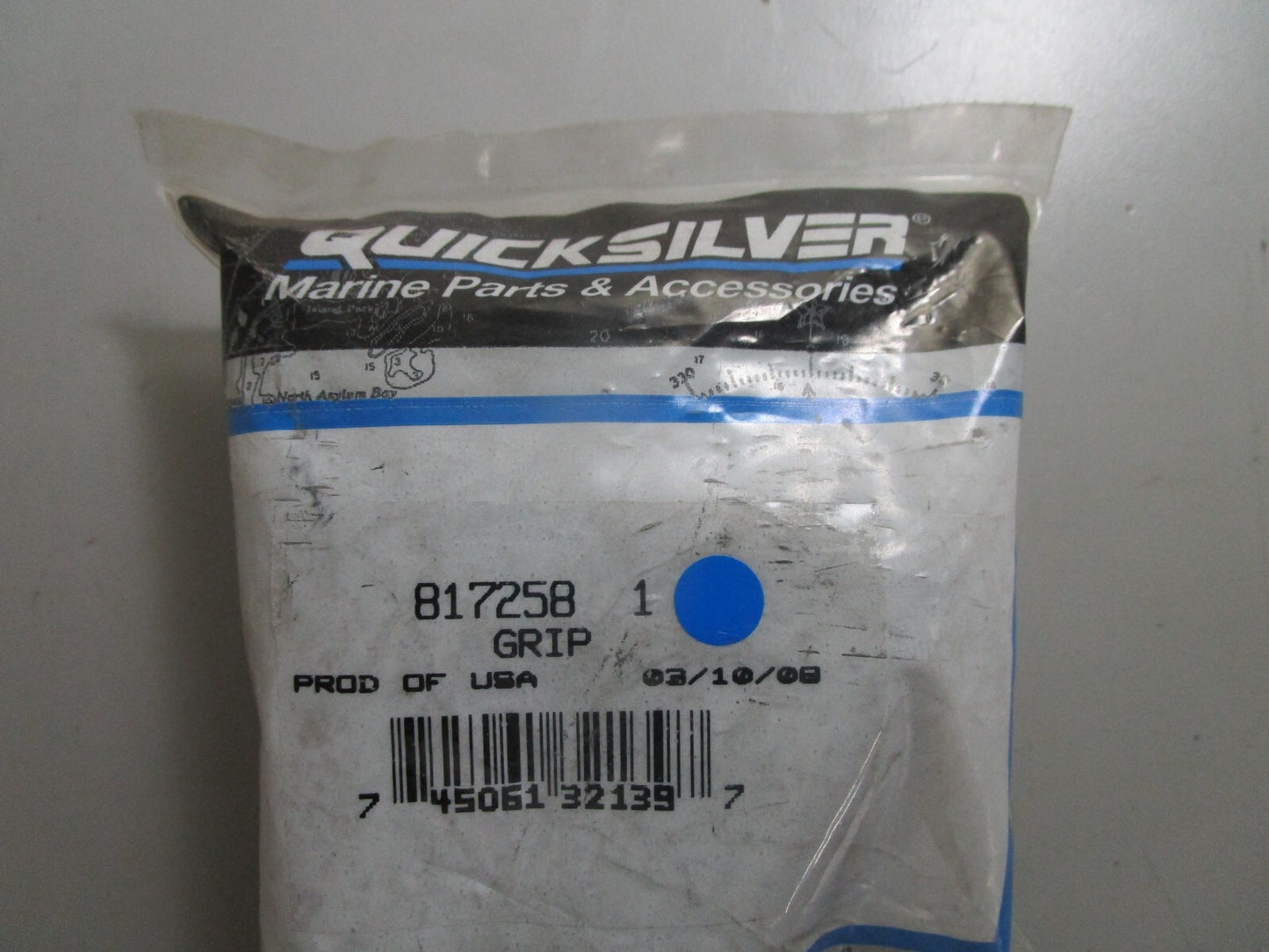 *NEW OEM* 0810 Mercury Quicksilver Grip 817258 1