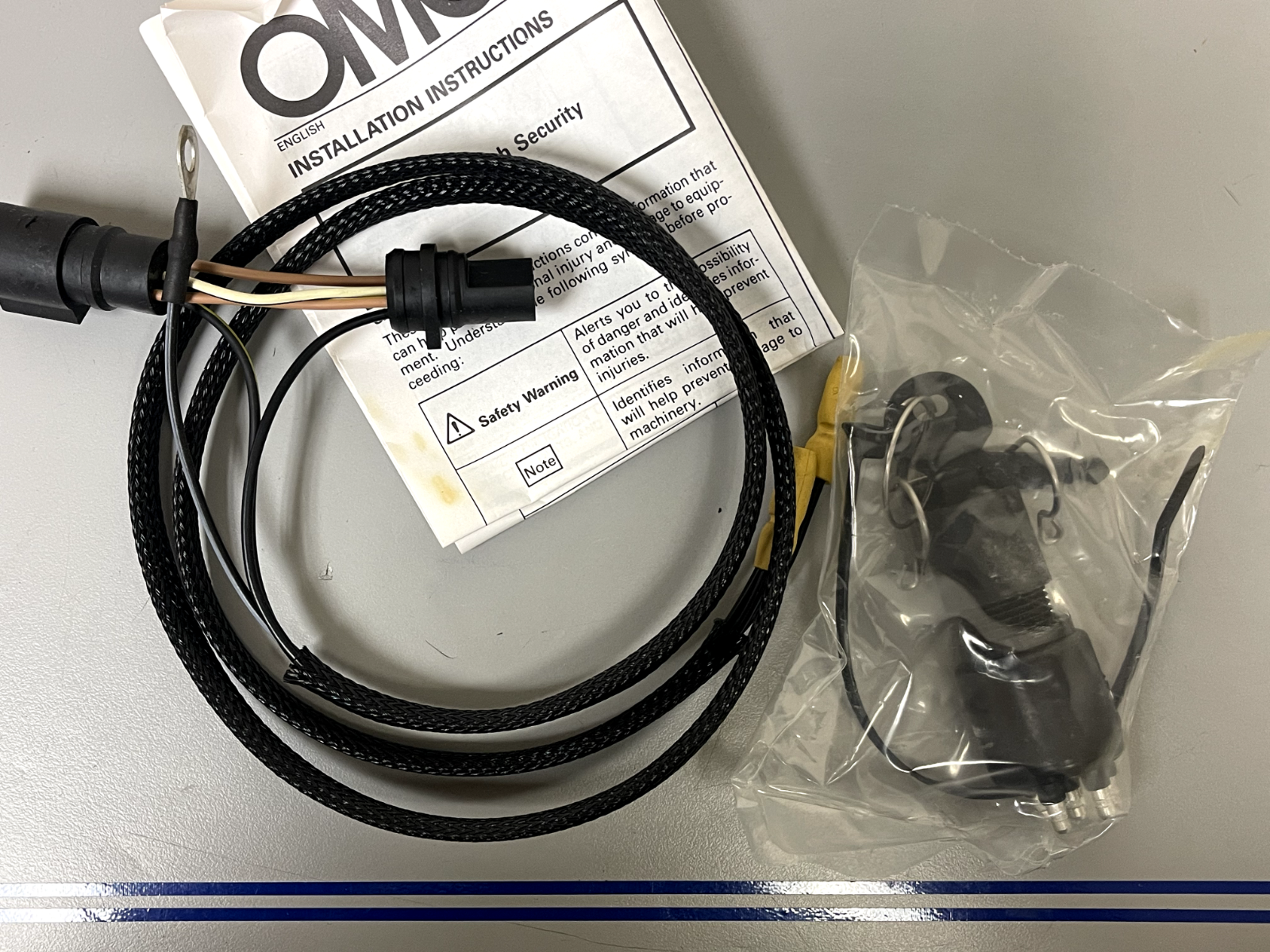 *NEW OEM* 0670 OMC Johnson Evinrude Ignition Switch Kit 0176385 176385