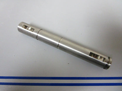 *NEW OEM* 0720 OMC Johnson Evinrude Shaft 910125 0910125