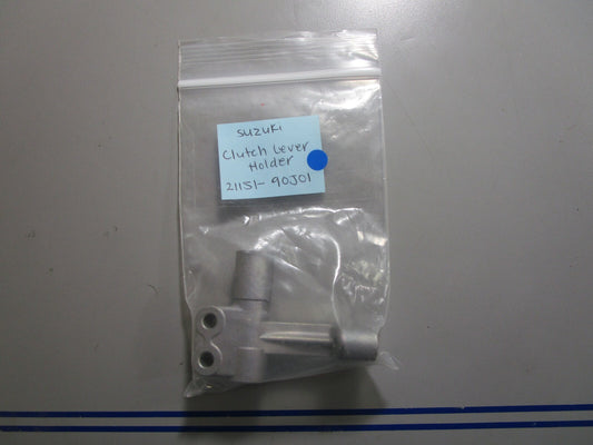 *NEW OEM* 0810 Suzuki Clutch Lever Holder 21151-90J01