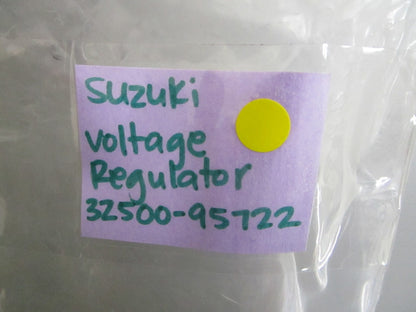 *NEW OEM* 0820 Suzuki Voltage Regulator 32500-95722