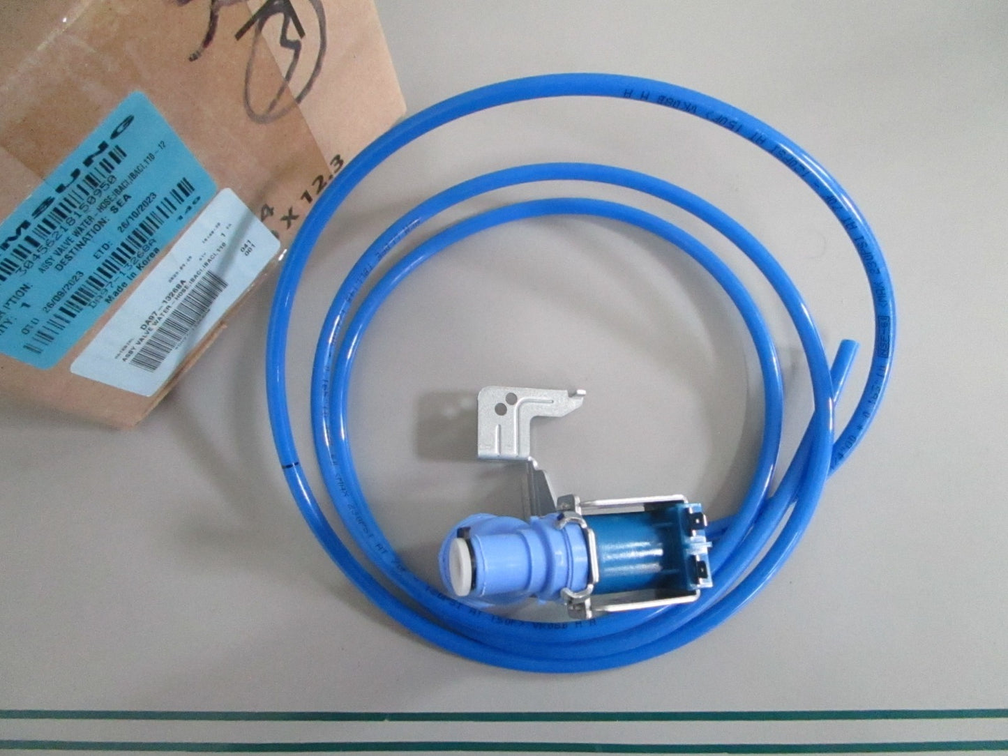 NEW OEM DA97-13268A Samsung Water Valve & Hose Assy 0820