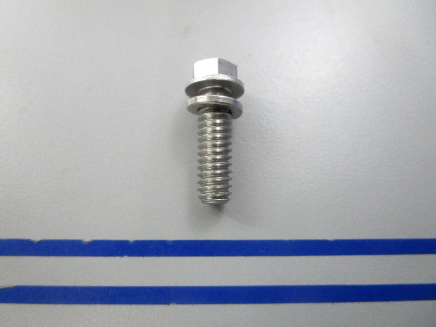 NEW OEM 310861 0310861 OMC Johnson Evinrude Screw 0810