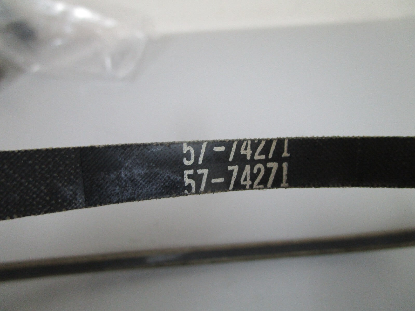 *NEW OEM* 0720 Mercury Quicksilver Mercruiser V-Belt 57-74271