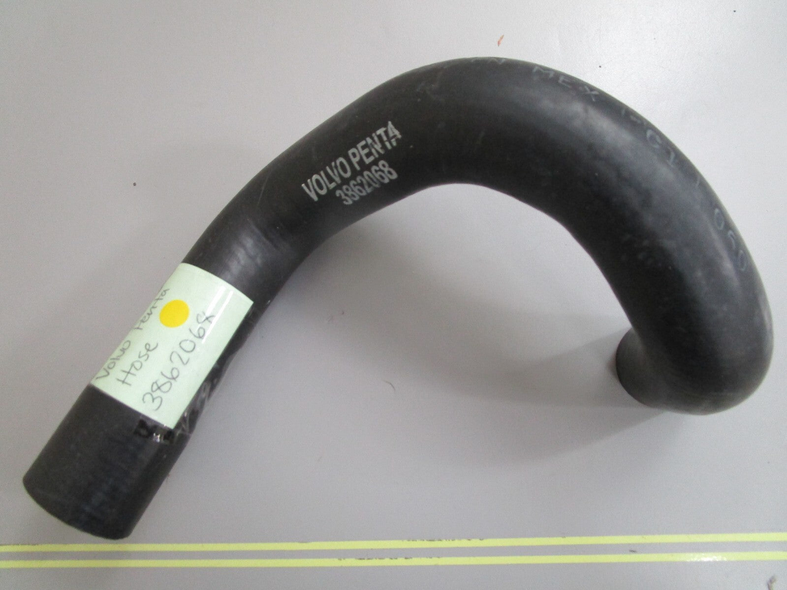 *NEW OEM* 0810 Volvo Penta Hose 3862068