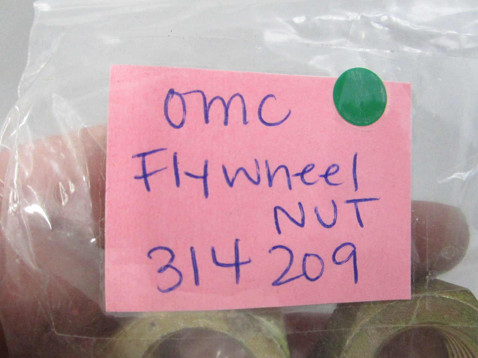 NEW OEM (LOT OF 2) 314209 0314209 OMC Johnson Evinrude Flywheel Nut 0810